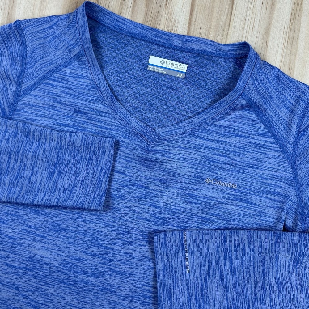 Columbia Women's Small Blue Omni-Freeze V-Neck Long Sleeve Performance Shirt